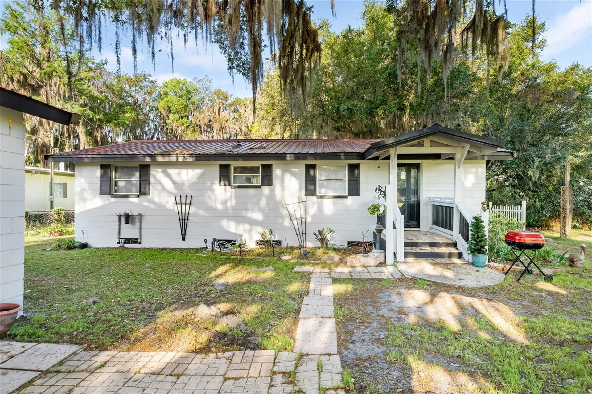 15026 SE Us Highway 301 Hawthorne FL 32640