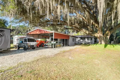 15026 SE Us Highway 301 Hawthorne FL 32640