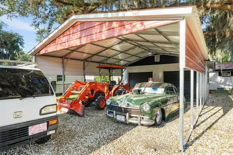 15026 SE Us Highway 301 Hawthorne FL 32640