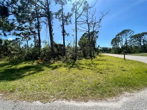 12051 Warden Avenue Port Charlotte FL 33981