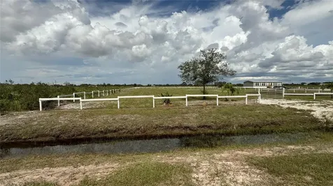 20375 NW 248th Street Okeechobee FL 34972