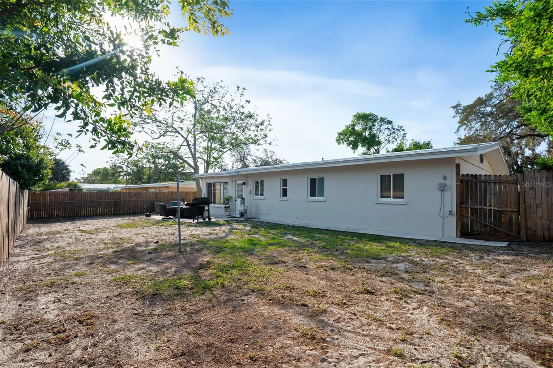 1106 Connecticut Road Tarpon Springs FL 34689