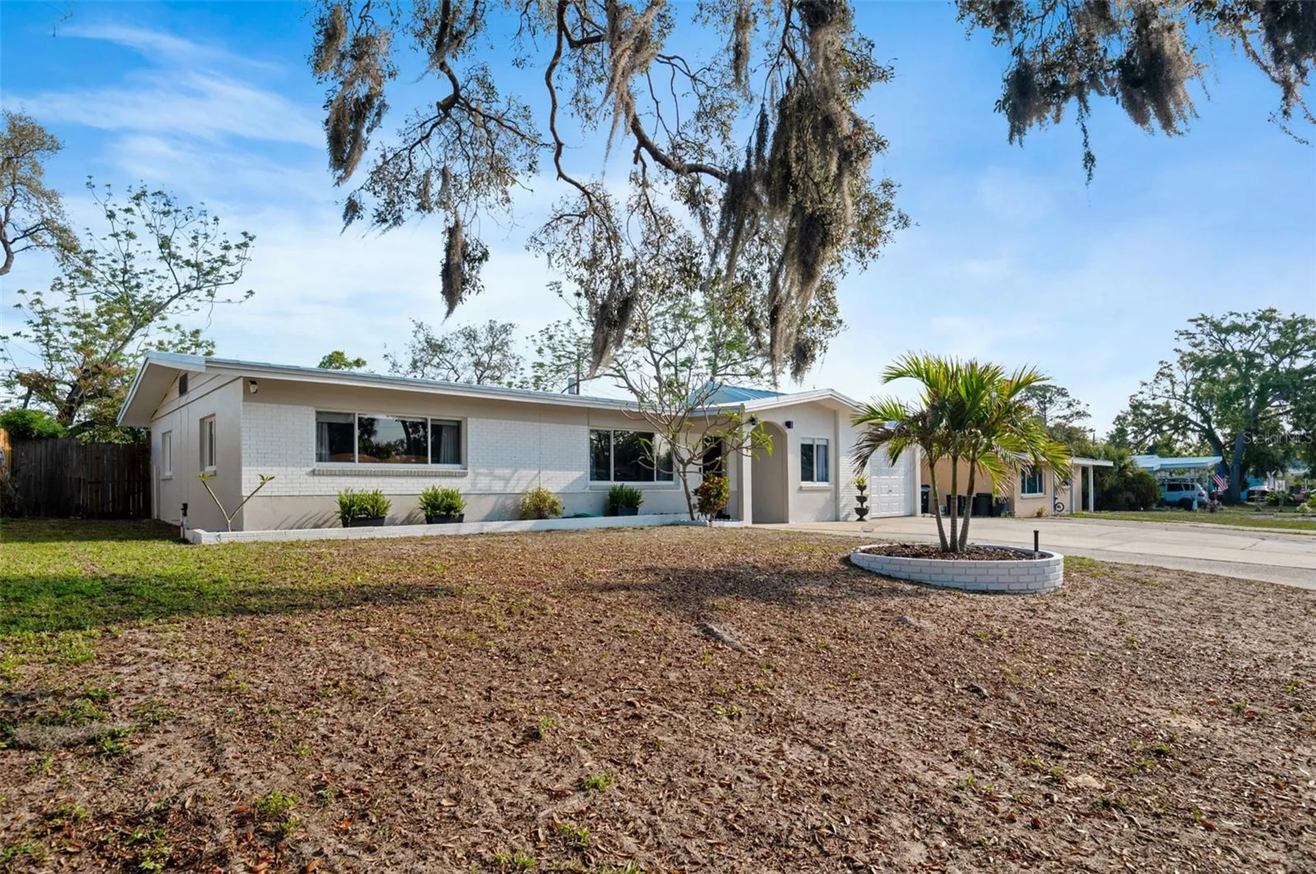 1106 Connecticut Road Tarpon Springs FL 34689