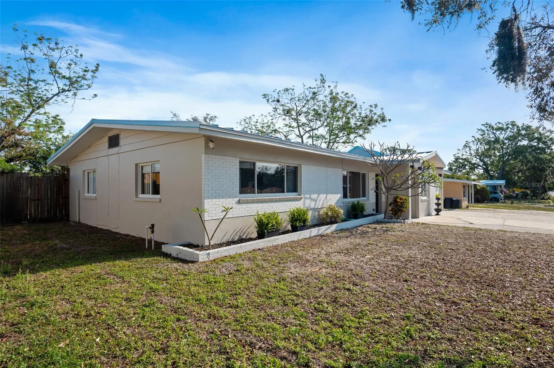 1106 Connecticut Road Tarpon Springs FL 34689