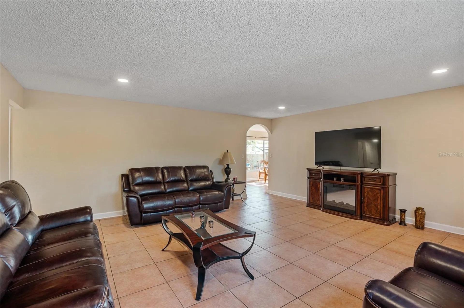 1106 Connecticut Road Tarpon Springs FL 34689
