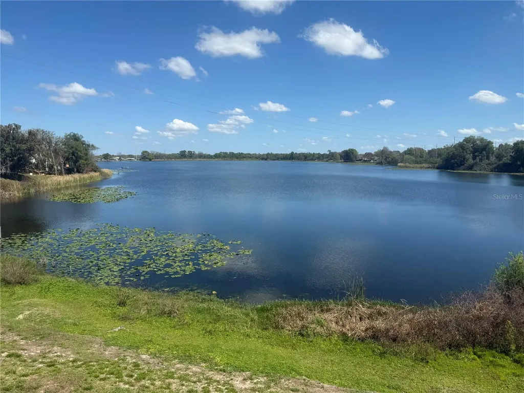 607 Country Lane NE Winter Haven FL 33881