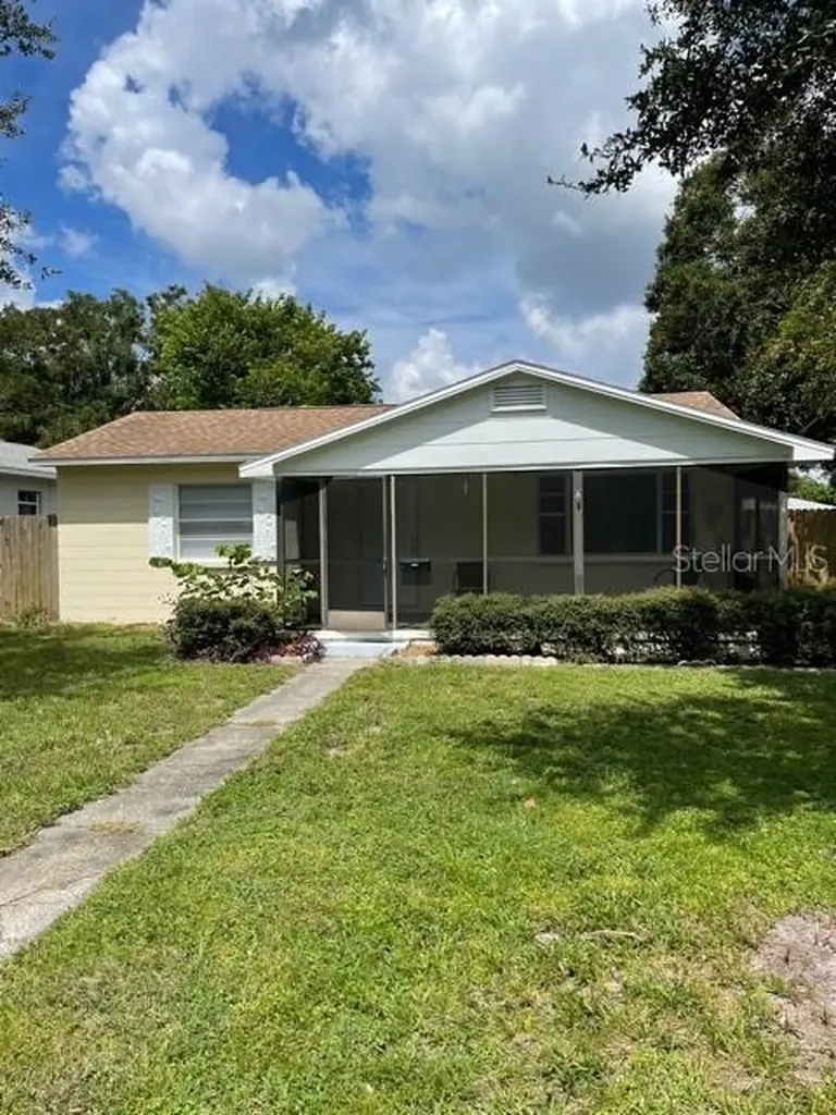4083 30th Avenue N St Petersburg FL 33713