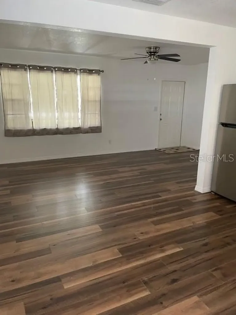 4083 30th Avenue N St Petersburg FL 33713