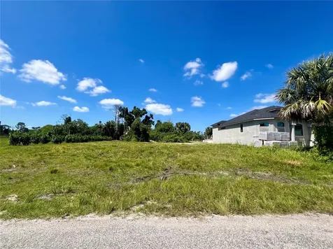 60 Pine Valley Court Rotonda West FL 33947