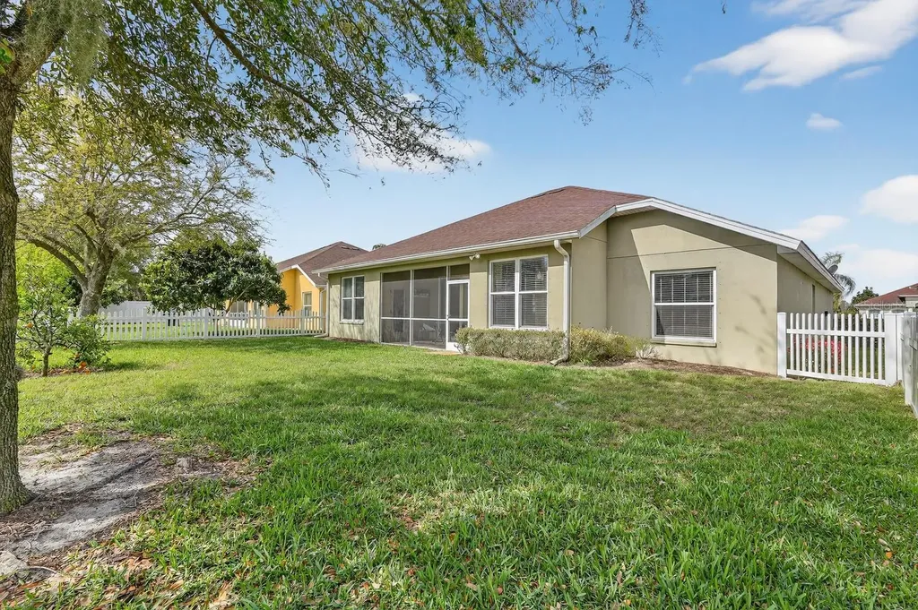 123 Arena Lake Drive Palm Coast FL 32137