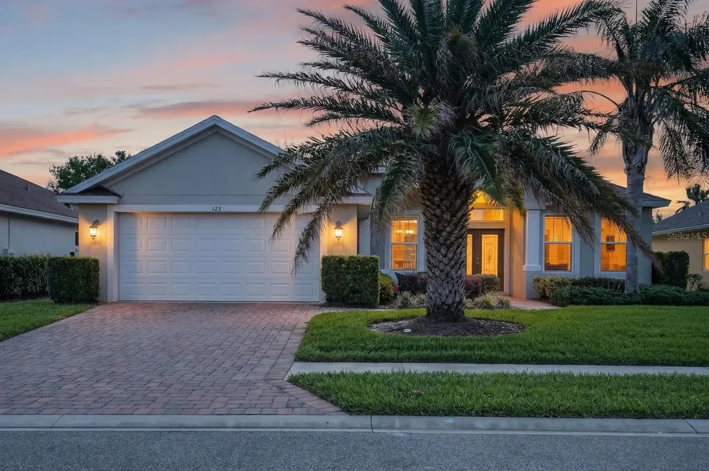 123 Arena Lake Drive Palm Coast FL 32137