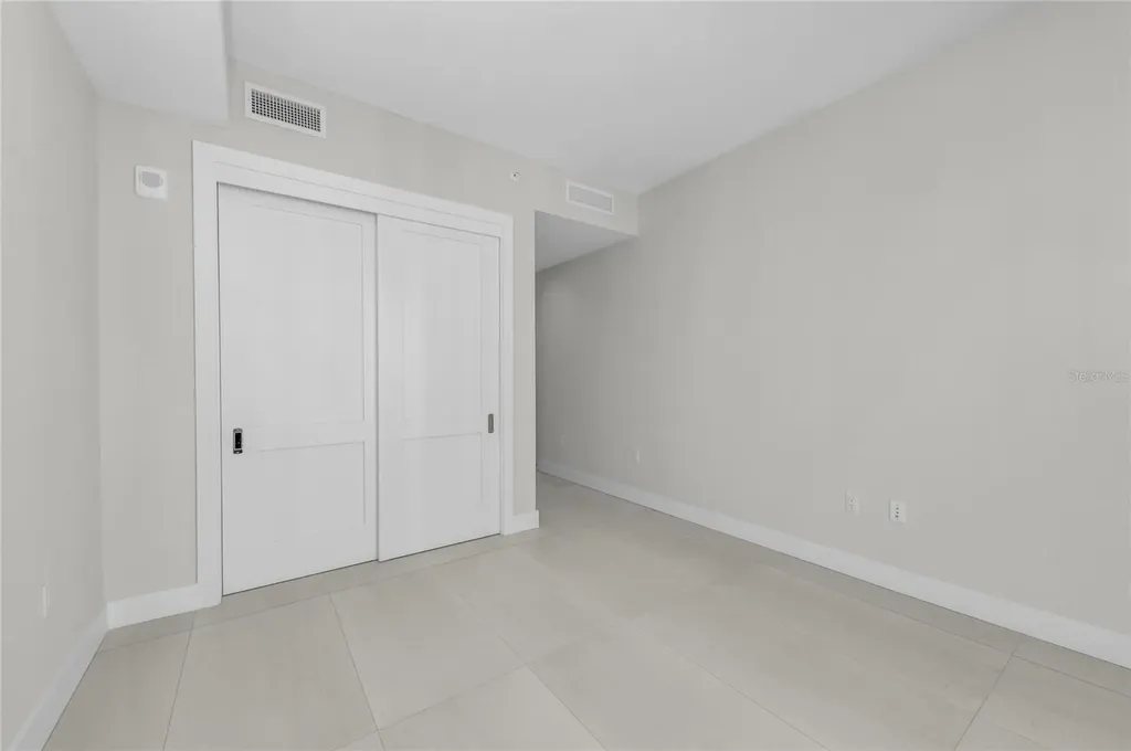 275 1st Avenue S St Petersburg FL 33701