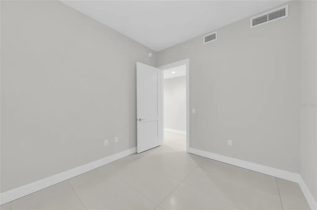 275 1st Avenue S St Petersburg FL 33701