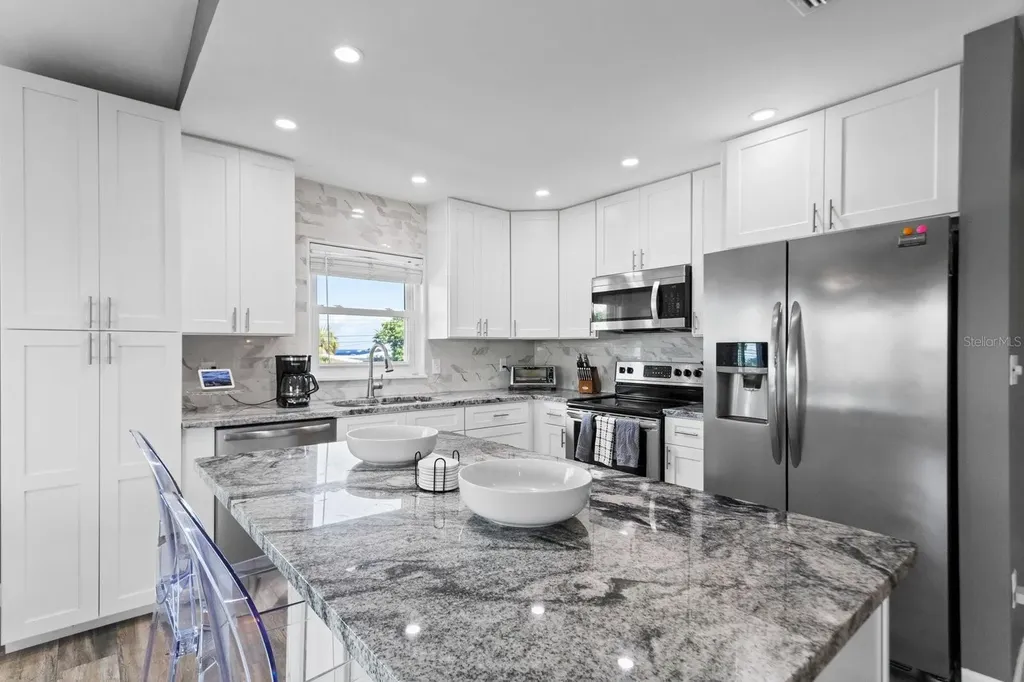 3401 Manatee Drive SE St Petersburg FL 33705