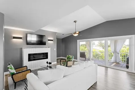 3401 Manatee Drive SE St Petersburg FL 33705