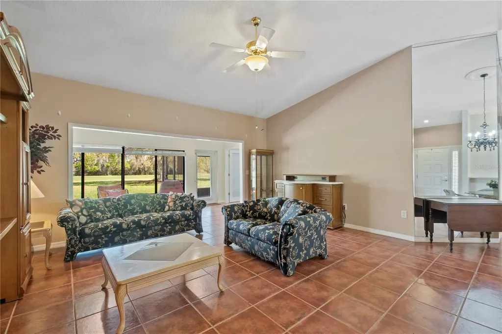 2725 Clubhouse Drive Lake Wales FL 33898