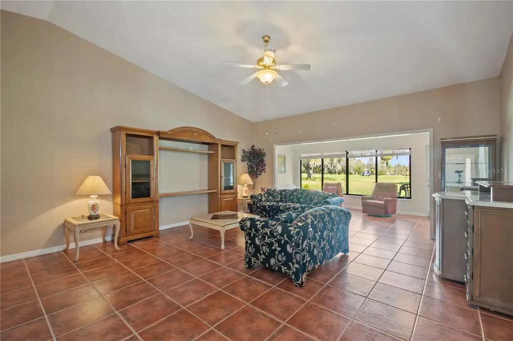 2725 Clubhouse Drive Lake Wales FL 33898
