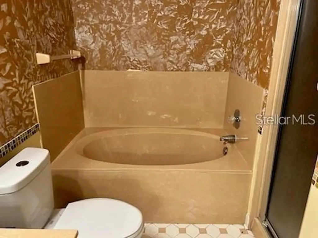 2725 Clubhouse Drive Lake Wales FL 33898