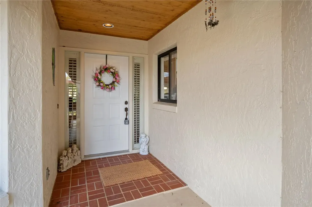 2725 Clubhouse Drive Lake Wales FL 33898