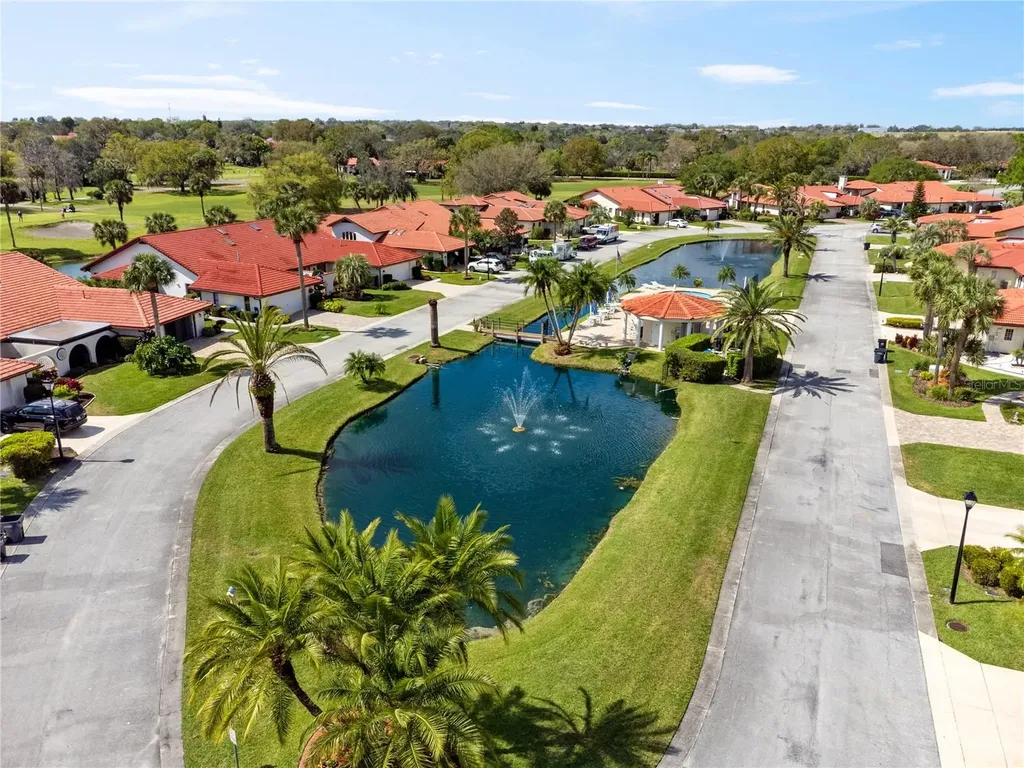 2725 Clubhouse Drive Lake Wales FL 33898