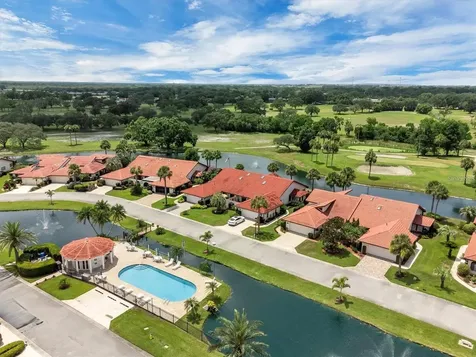 2725 Clubhouse Drive Lake Wales FL 33898
