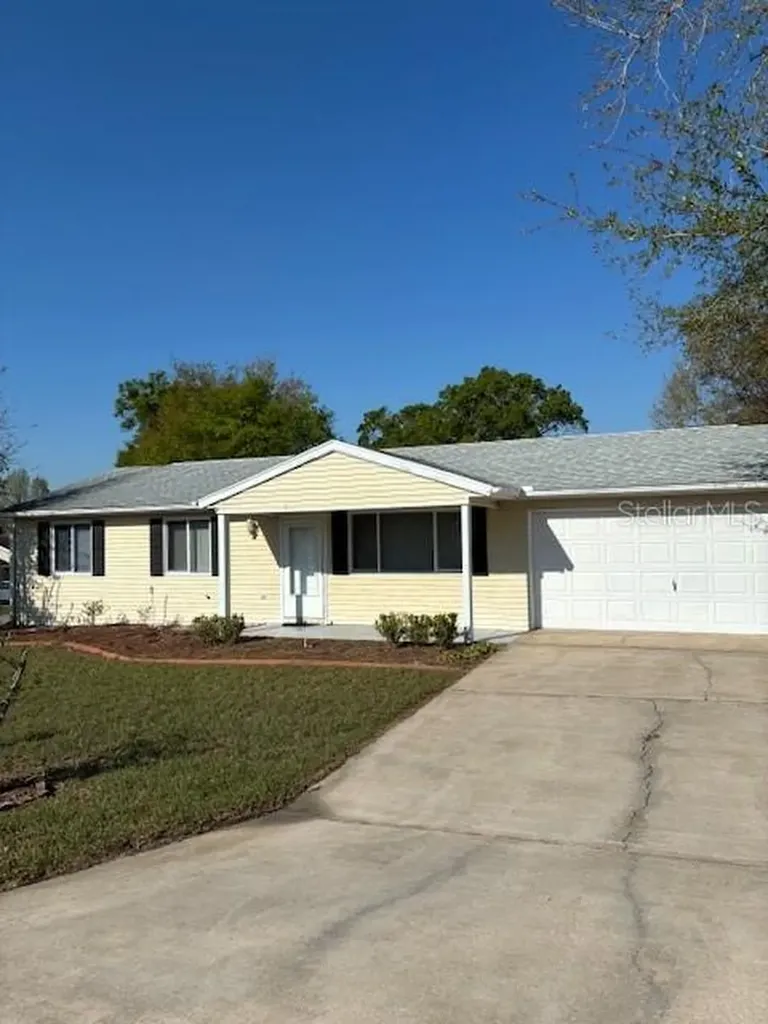 10898 SW 88th Court Ocala FL 34481