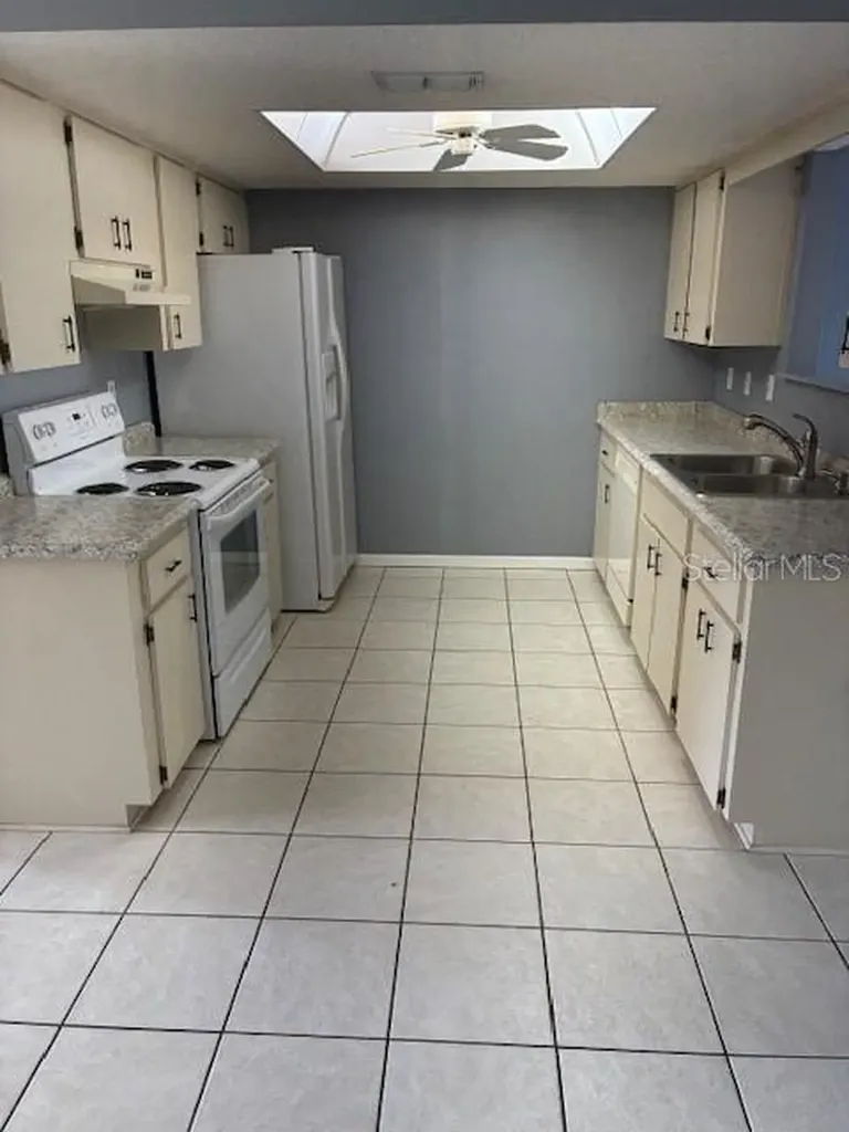 10898 SW 88th Court Ocala FL 34481