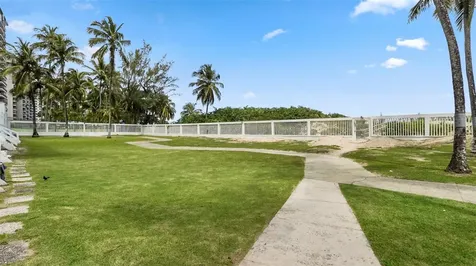 4837 Isla Verde Avenue Carolina PR 00979