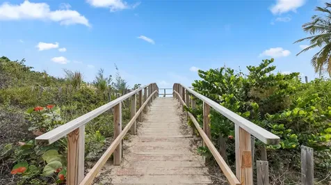 4837 Isla Verde Avenue Carolina PR 00979