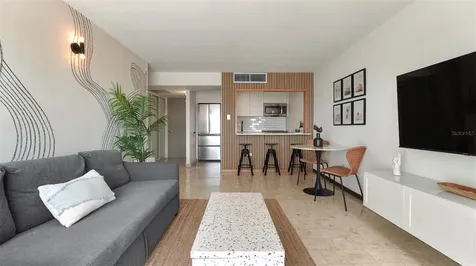 4837 Isla Verde Avenue Carolina PR 00979
