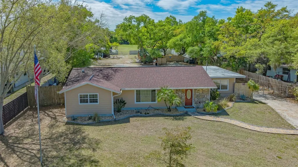 3818 Gocio Road Sarasota FL 34235