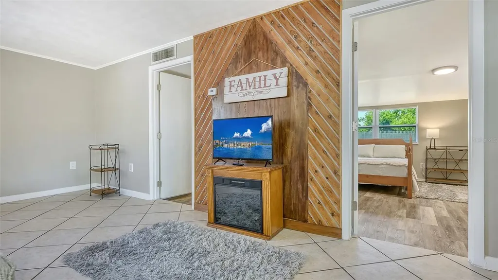 3818 Gocio Road Sarasota FL 34235
