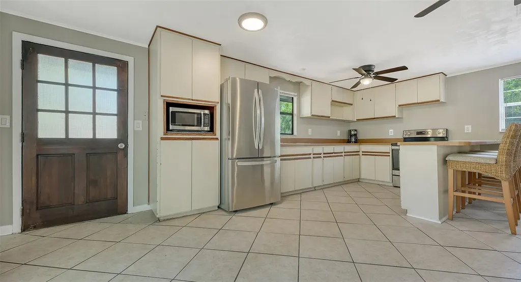 3818 Gocio Road Sarasota FL 34235