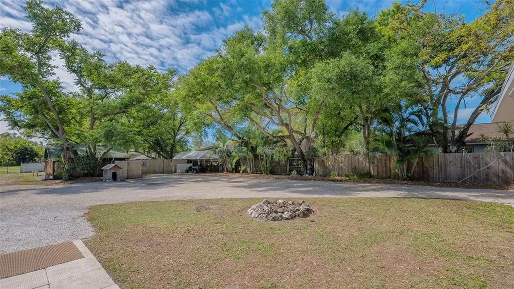 3818 Gocio Road Sarasota FL 34235