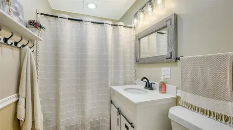 3818 Gocio Road Sarasota FL 34235