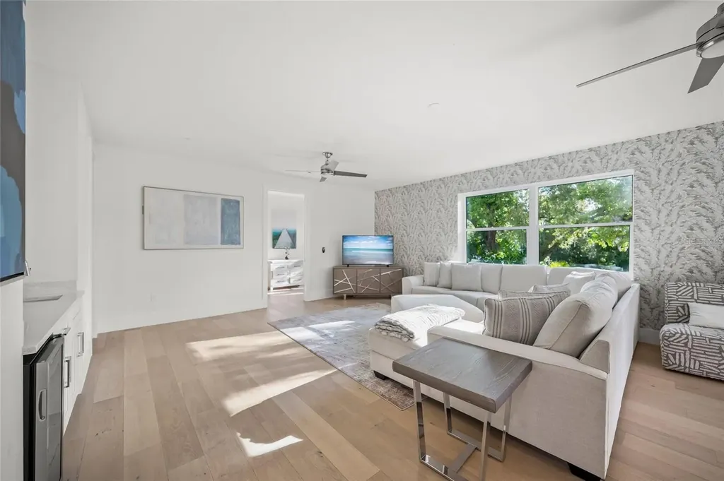 3319 S Osprey Avenue Sarasota FL 34239