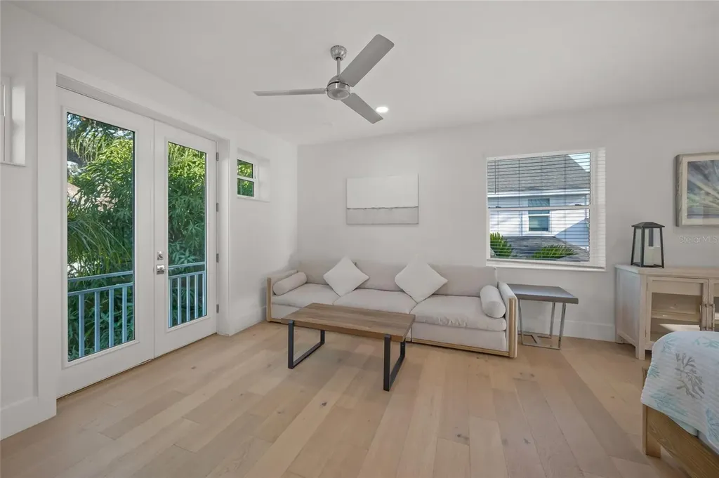 3319 S Osprey Avenue Sarasota FL 34239