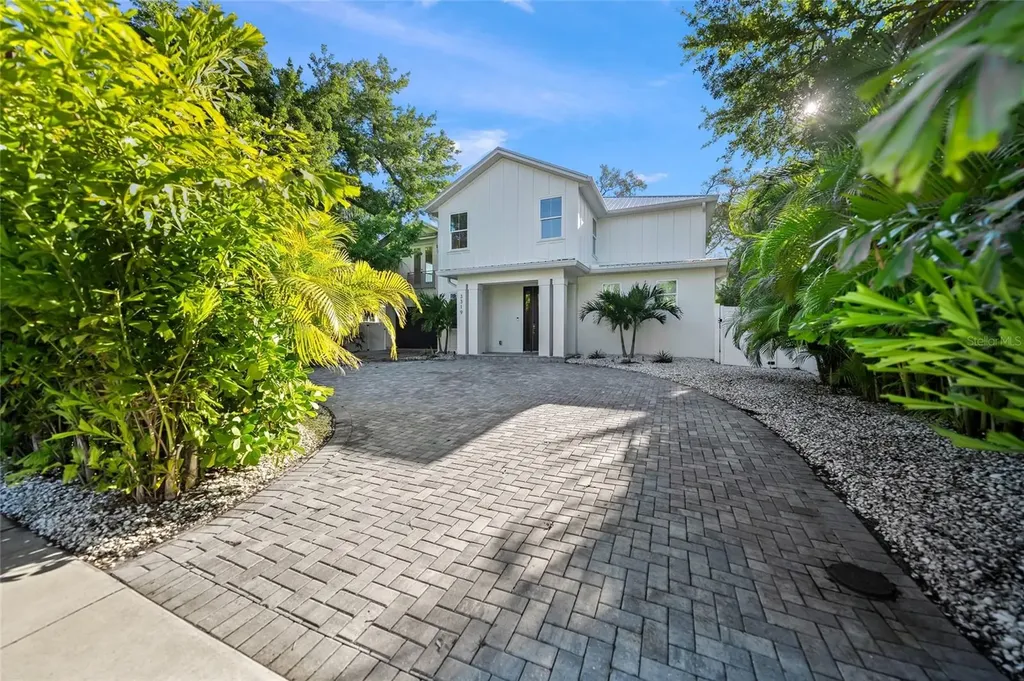 3319 S Osprey Avenue Sarasota FL 34239