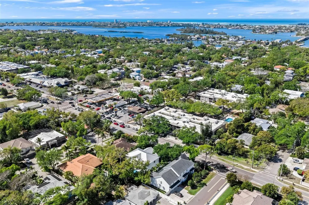 3319 S Osprey Avenue Sarasota FL 34239
