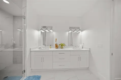3319 S Osprey Avenue Sarasota FL 34239