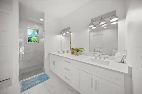 3319 S Osprey Avenue Sarasota FL 34239