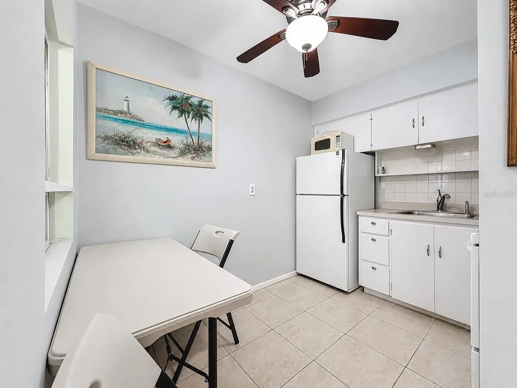 250 Rosery Road NW Largo FL 33770