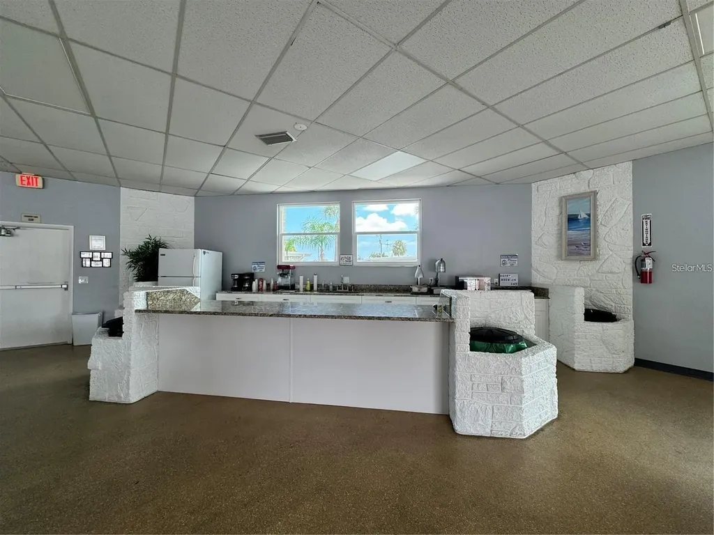250 Rosery Road NW Largo FL 33770