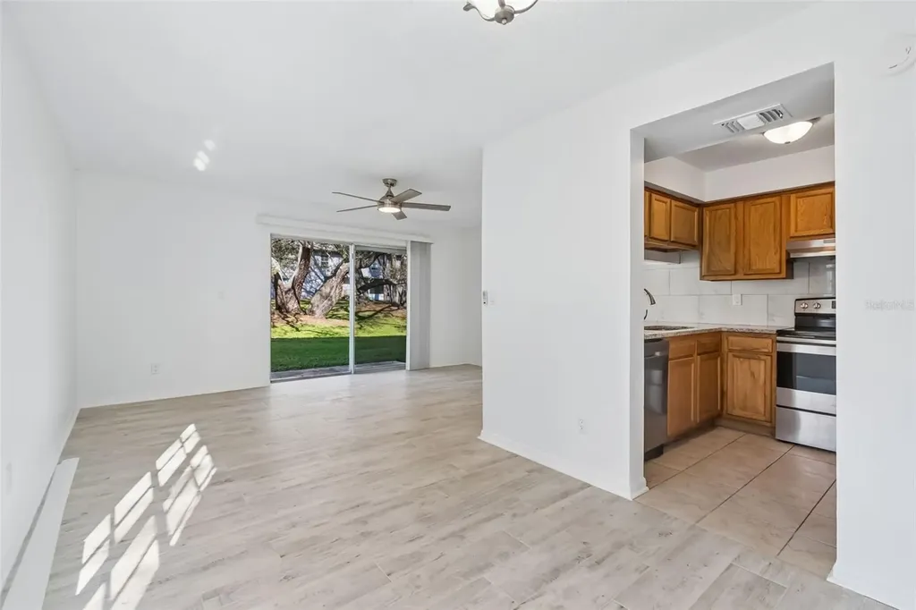 5182 Sunridge Palms Drive Tampa FL 33617