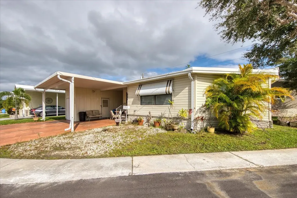 34047 Avocado Drive N Pinellas Park FL 33781