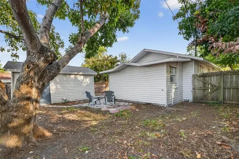 1777 28th Avenue N St Petersburg FL 33713