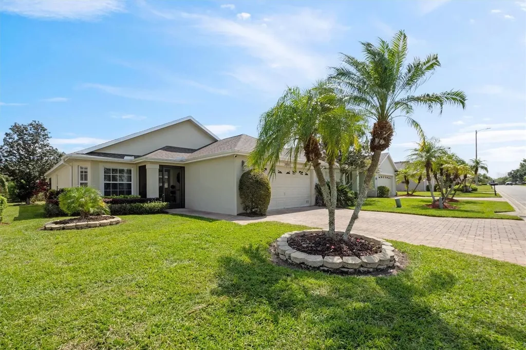 3905 Osprey Pointe Circle Winter Haven FL 33884