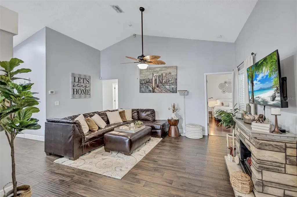 1640 Countrywood Street Tarpon Springs FL 34689