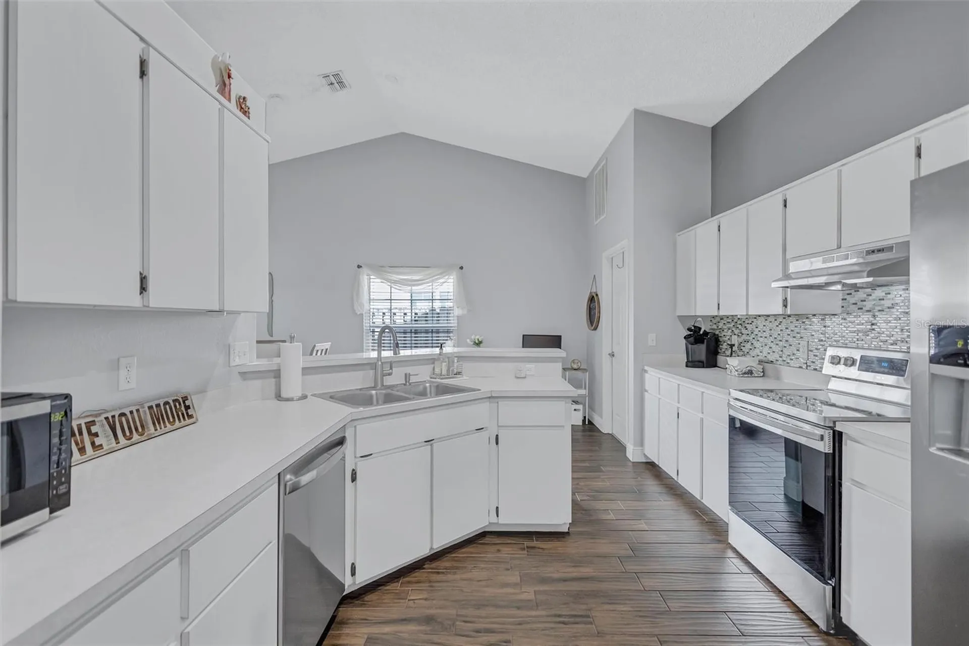 1640 Countrywood Street Tarpon Springs FL 34689