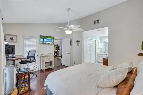 1640 Countrywood Street Tarpon Springs FL 34689